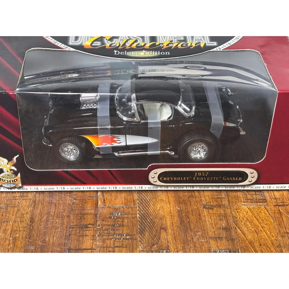 1:18 Diecast 1957 Chevrolet Chevy Corvette Gasser Road Signature Yat Ming New